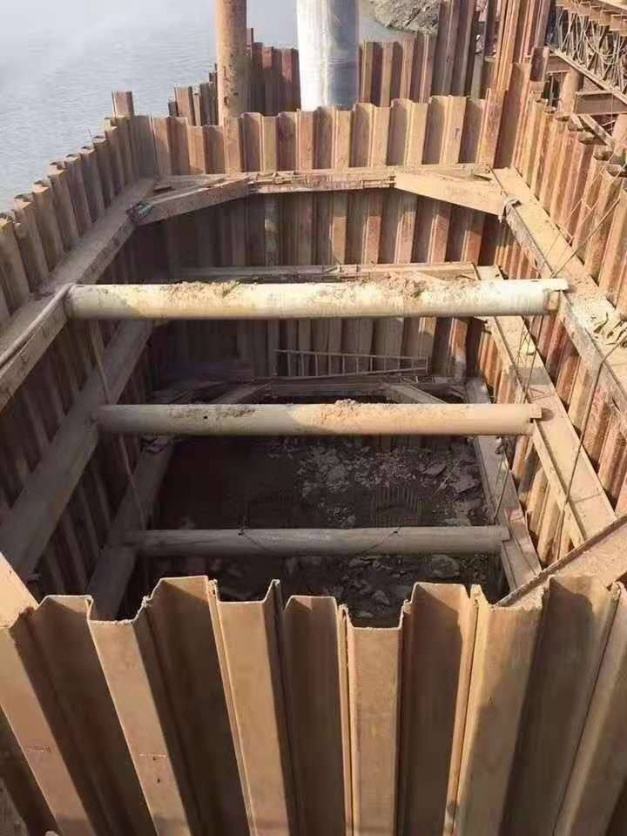 Folhas de bloqueio da pilha da chapa de aço, tipo de Z, tipo de U, pilha laminada a alta temperatura da chapa de aço de pilha de folha do padrão europeu En10249 S355jr S355j0 S355j2h